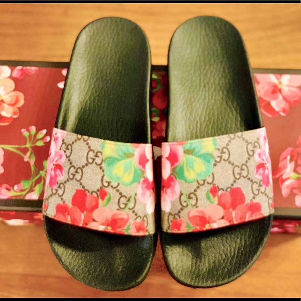 GUCCI Blooms Supreme Floral Slide Sandal